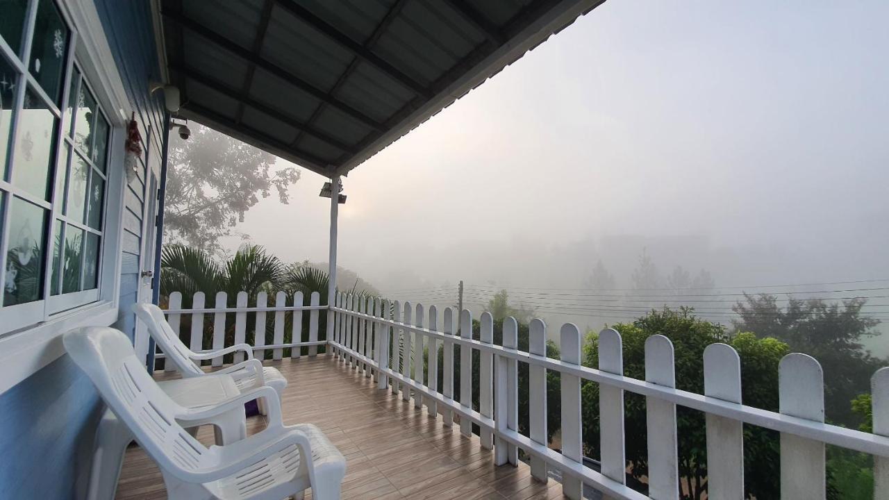 Villa Tip House Amphoe Amphoe Khao Kho Exterior foto