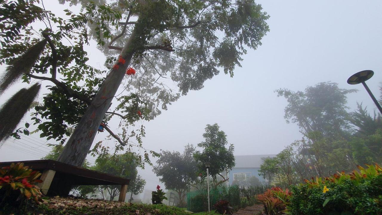 Villa Tip House Amphoe Amphoe Khao Kho Exterior foto