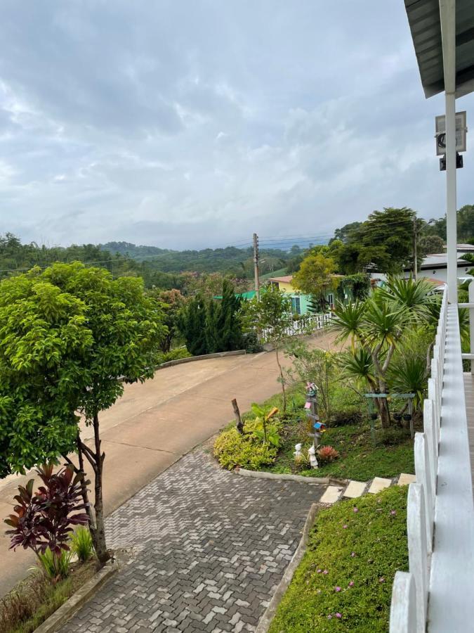 Villa Tip House Amphoe Amphoe Khao Kho Exterior foto